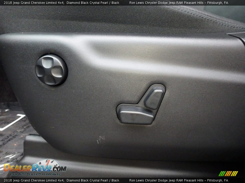 2018 Jeep Grand Cherokee Limited 4x4 Diamond Black Crystal Pearl / Black Photo #15
