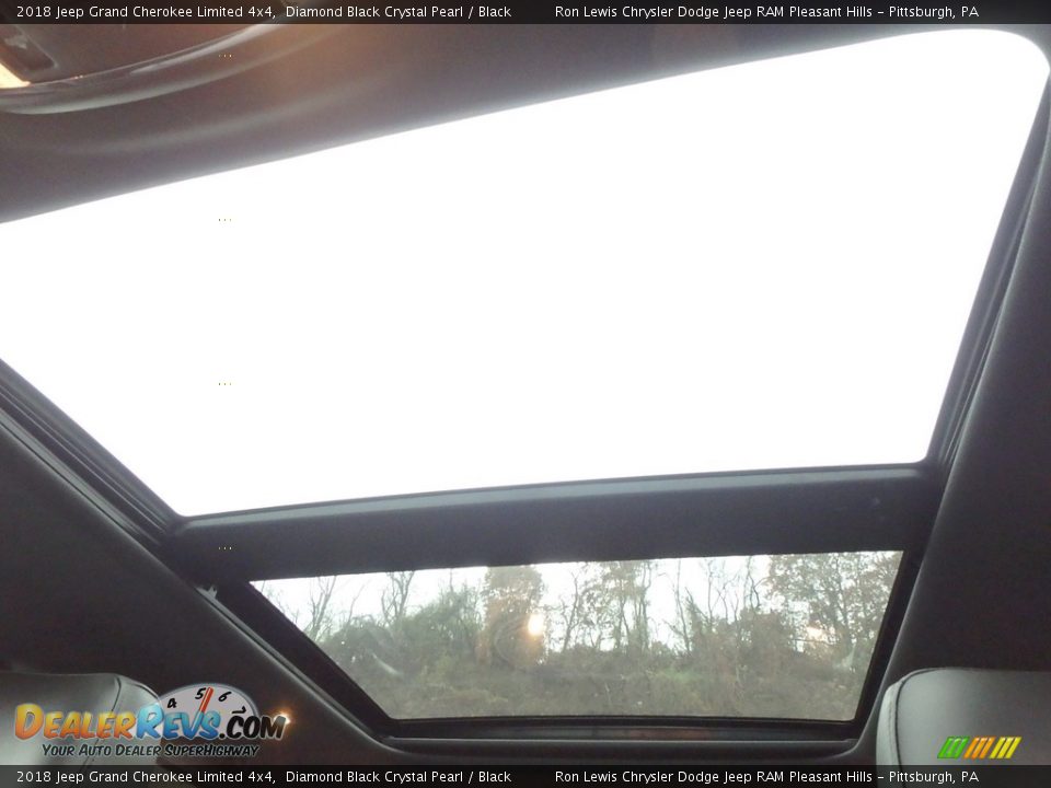 2018 Jeep Grand Cherokee Limited 4x4 Diamond Black Crystal Pearl / Black Photo #16
