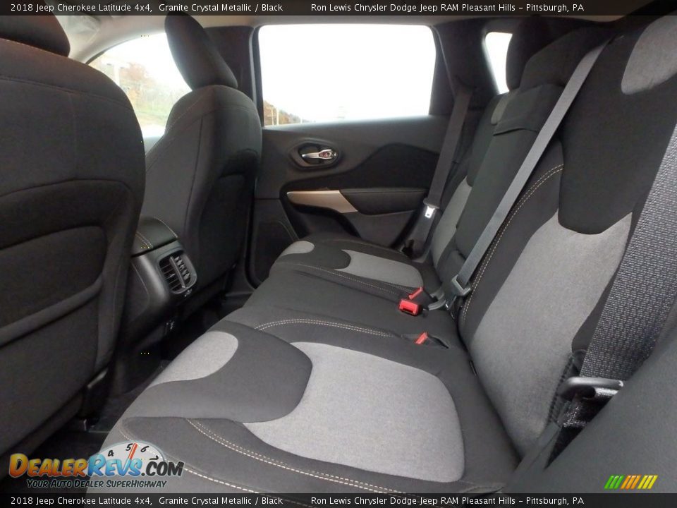 2018 Jeep Cherokee Latitude 4x4 Granite Crystal Metallic / Black Photo #11