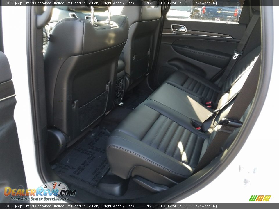 2018 Jeep Grand Cherokee Limited 4x4 Sterling Edition Bright White / Black Photo #9