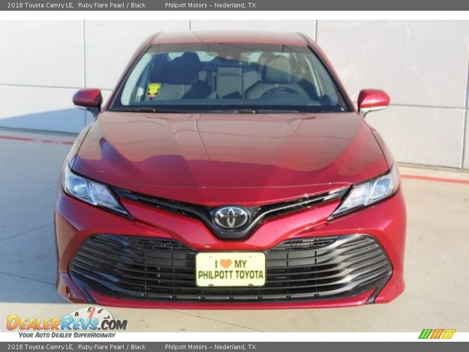 2018 Toyota Camry LE Ruby Flare Pearl / Black Photo #2
