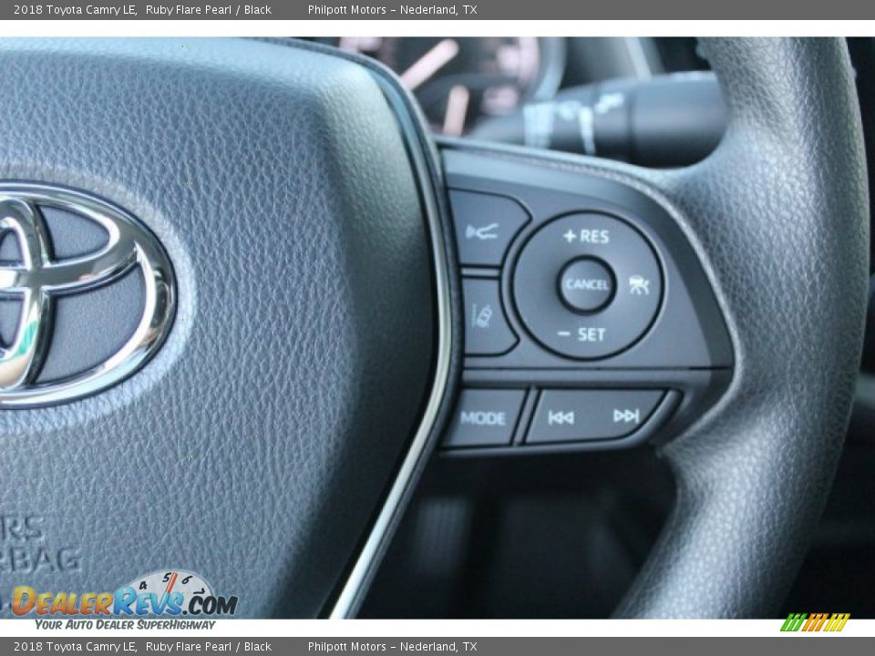 2018 Toyota Camry LE Ruby Flare Pearl / Black Photo #17