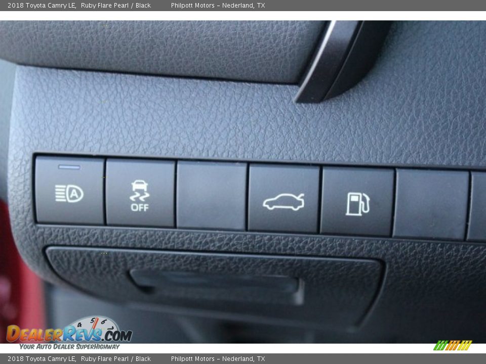 2018 Toyota Camry LE Ruby Flare Pearl / Black Photo #19