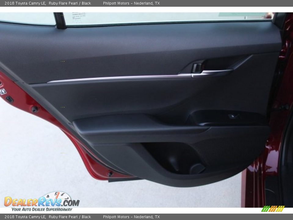 2018 Toyota Camry LE Ruby Flare Pearl / Black Photo #20
