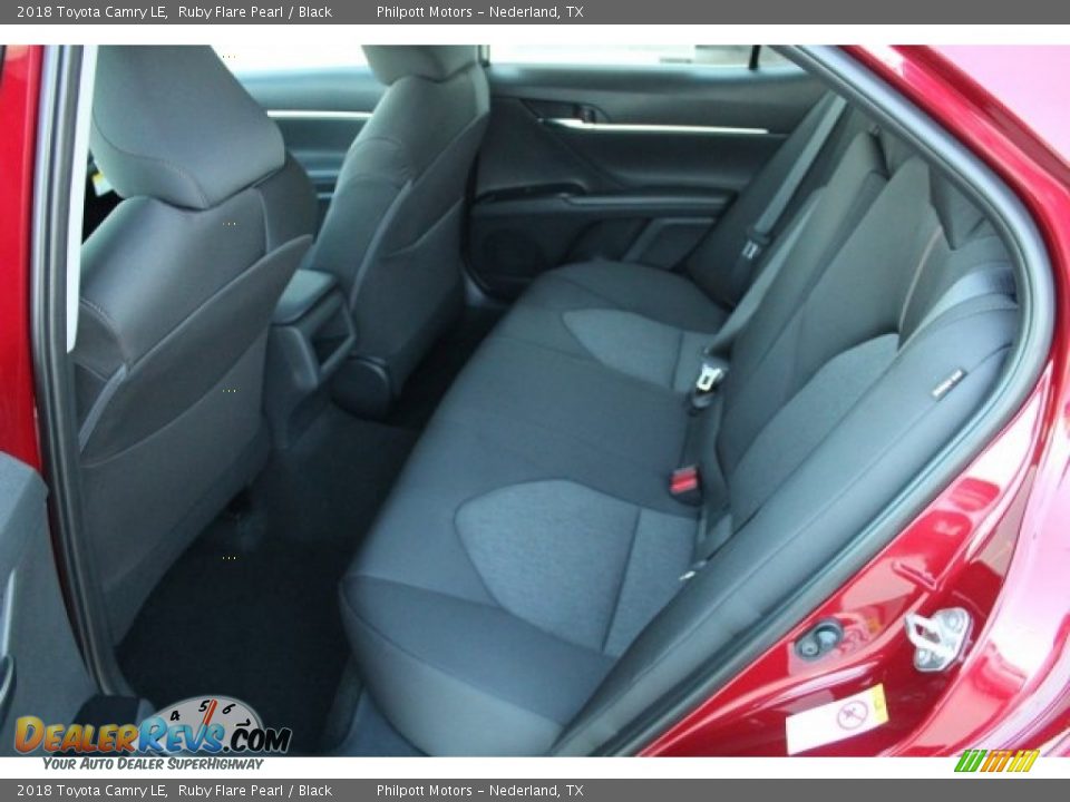 2018 Toyota Camry LE Ruby Flare Pearl / Black Photo #21