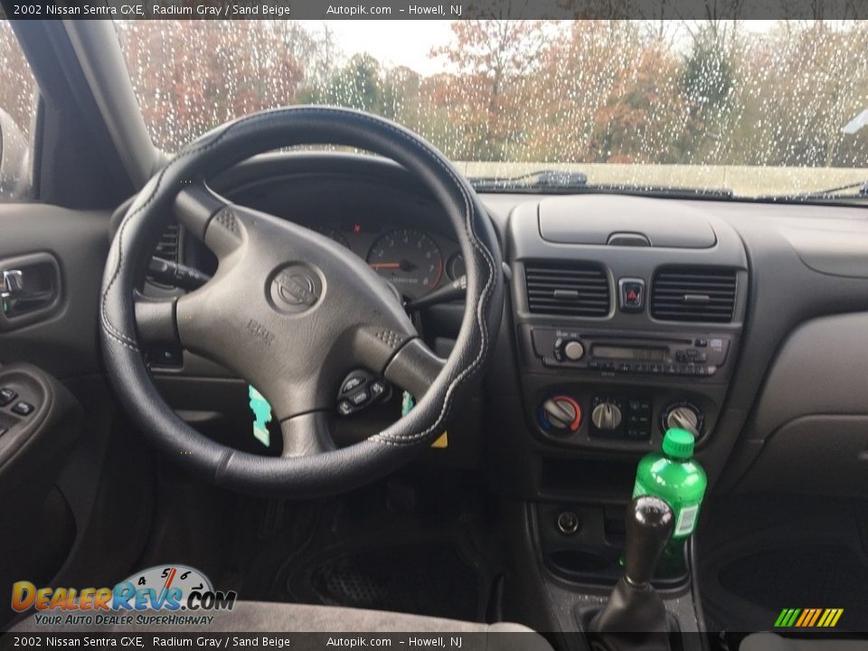 2002 Nissan Sentra GXE Radium Gray / Sand Beige Photo #13