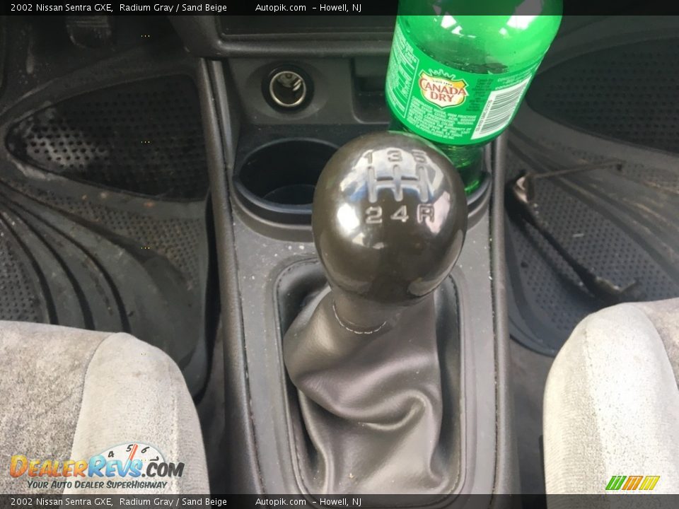 2002 Nissan Sentra GXE Radium Gray / Sand Beige Photo #14