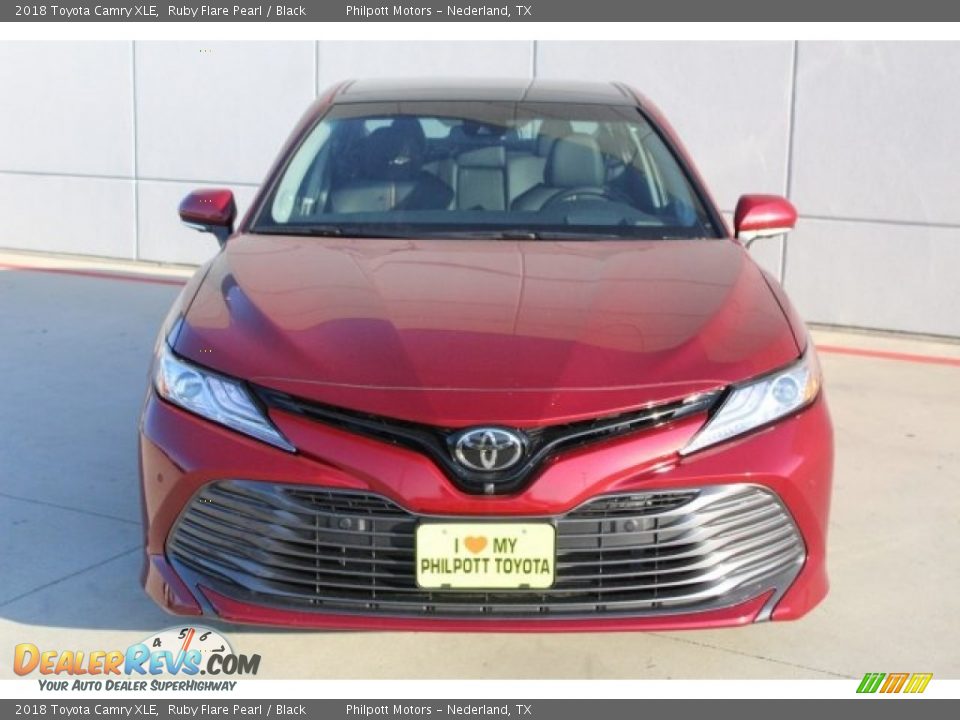 2018 Toyota Camry XLE Ruby Flare Pearl / Black Photo #2