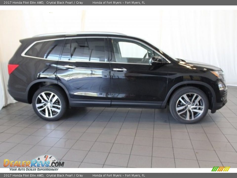 2017 Honda Pilot Elite AWD Crystal Black Pearl / Gray Photo #3