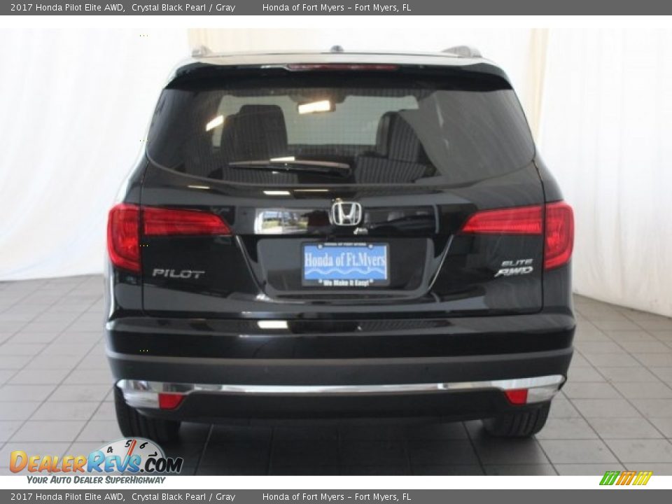 2017 Honda Pilot Elite AWD Crystal Black Pearl / Gray Photo #7