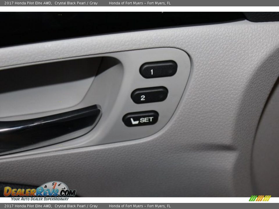 2017 Honda Pilot Elite AWD Crystal Black Pearl / Gray Photo #10