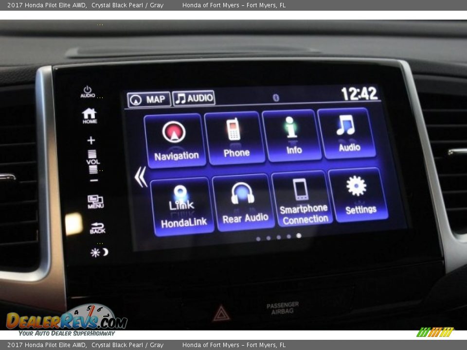 2017 Honda Pilot Elite AWD Crystal Black Pearl / Gray Photo #19
