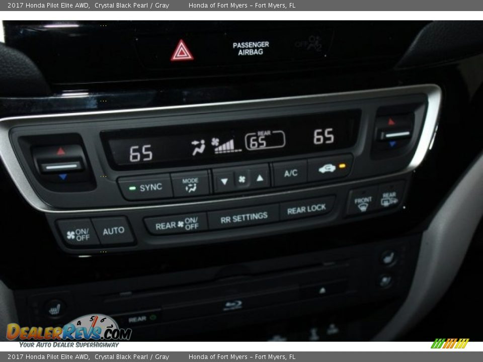 2017 Honda Pilot Elite AWD Crystal Black Pearl / Gray Photo #22