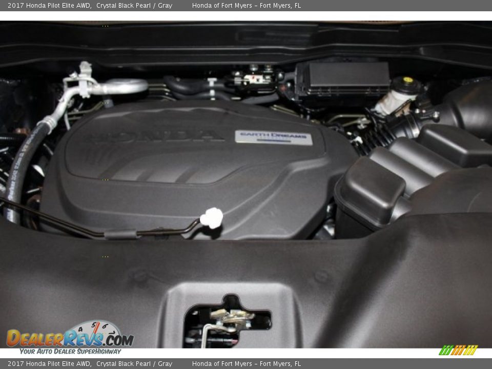 2017 Honda Pilot Elite AWD Crystal Black Pearl / Gray Photo #32