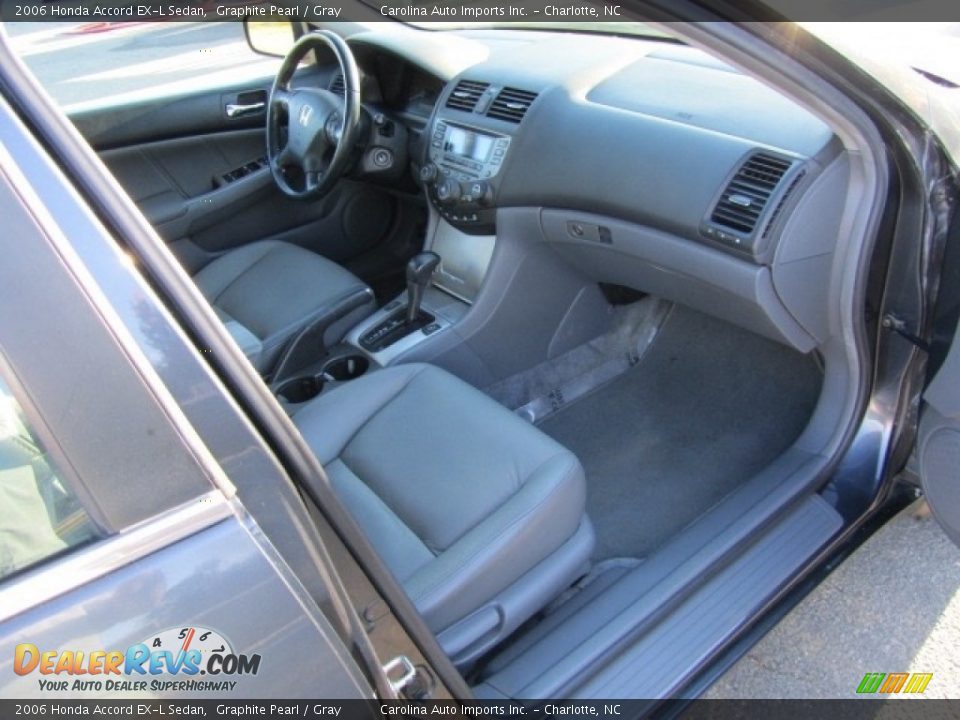 2006 Honda Accord EX-L Sedan Graphite Pearl / Gray Photo #21