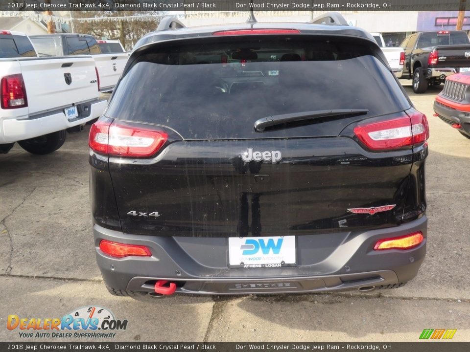 2018 Jeep Cherokee Trailhawk 4x4 Diamond Black Crystal Pearl / Black Photo #8