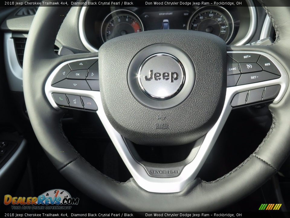 2018 Jeep Cherokee Trailhawk 4x4 Diamond Black Crystal Pearl / Black Photo #11