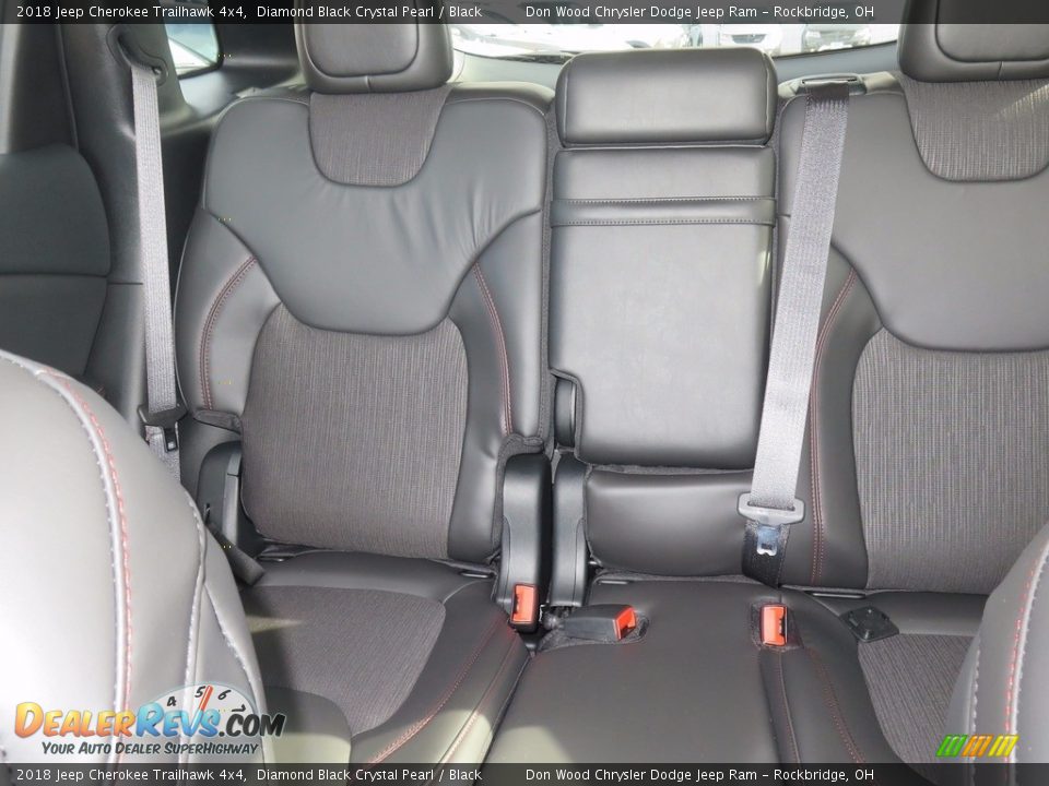 2018 Jeep Cherokee Trailhawk 4x4 Diamond Black Crystal Pearl / Black Photo #15