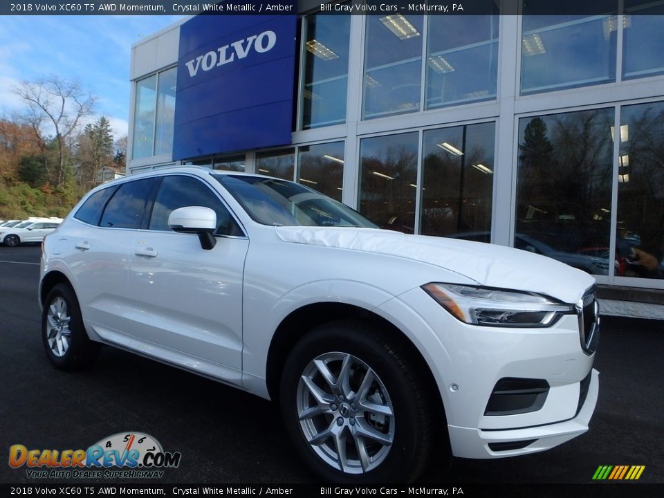 Front 3/4 View of 2018 Volvo XC60 T5 AWD Momentum Photo #1