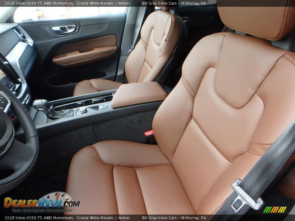 Front Seat of 2018 Volvo XC60 T5 AWD Momentum Photo #7
