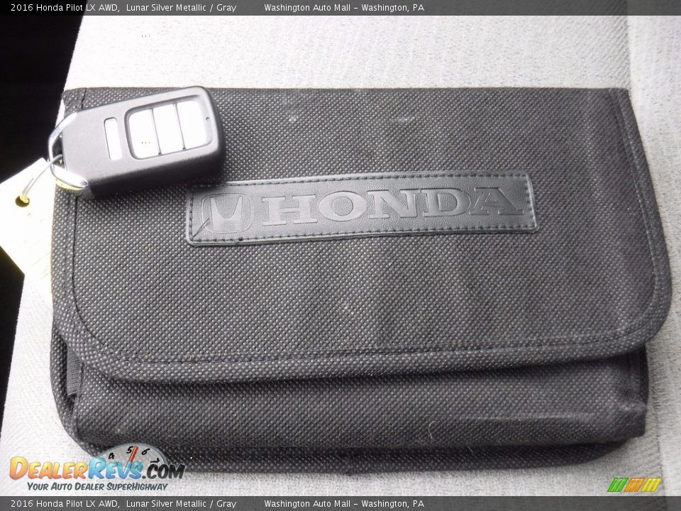 2016 Honda Pilot LX AWD Lunar Silver Metallic / Gray Photo #25