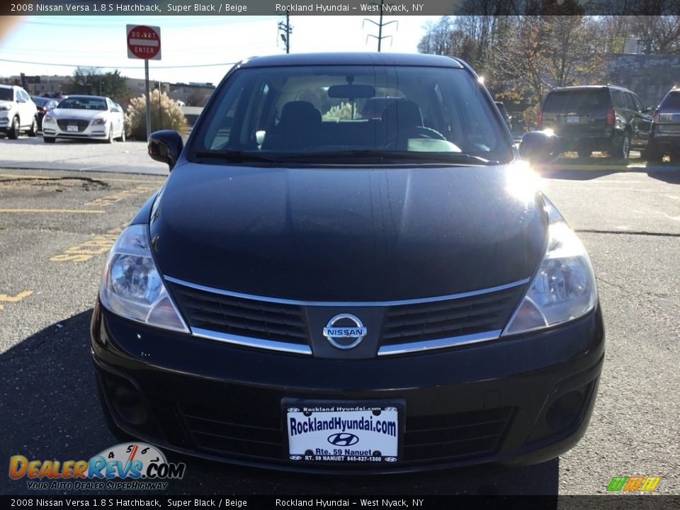 2008 Nissan Versa 1.8 S Hatchback Super Black / Beige Photo #2