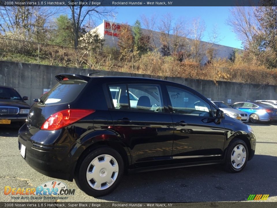 2008 Nissan Versa 1.8 S Hatchback Super Black / Beige Photo #4