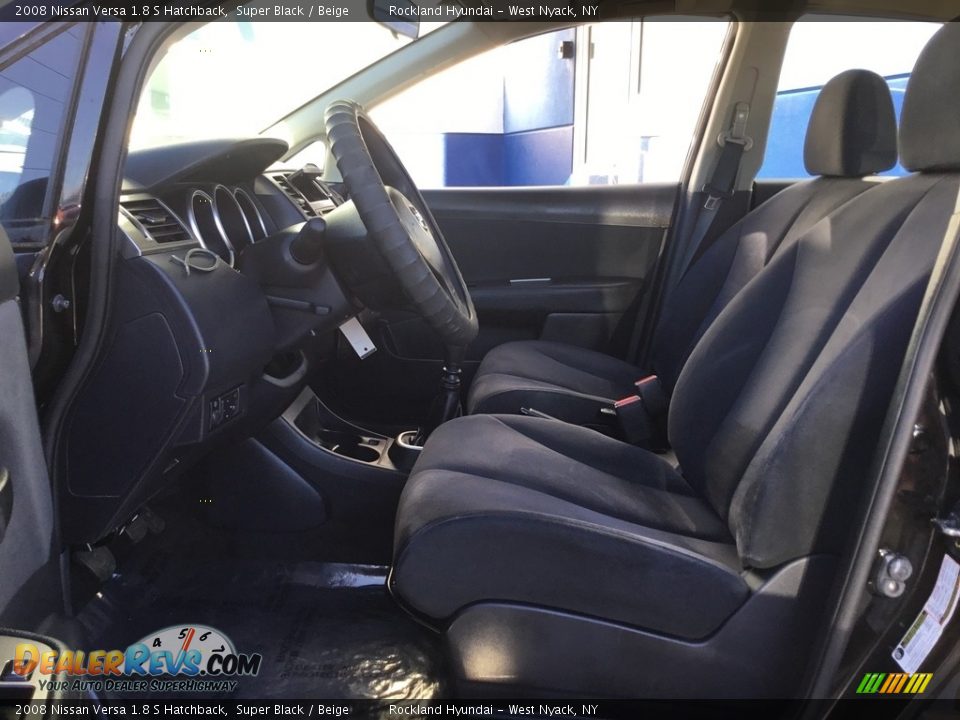 2008 Nissan Versa 1.8 S Hatchback Super Black / Beige Photo #10