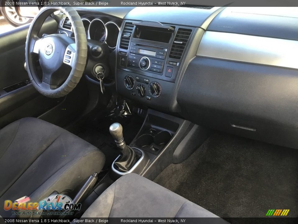 2008 Nissan Versa 1.8 S Hatchback Super Black / Beige Photo #23