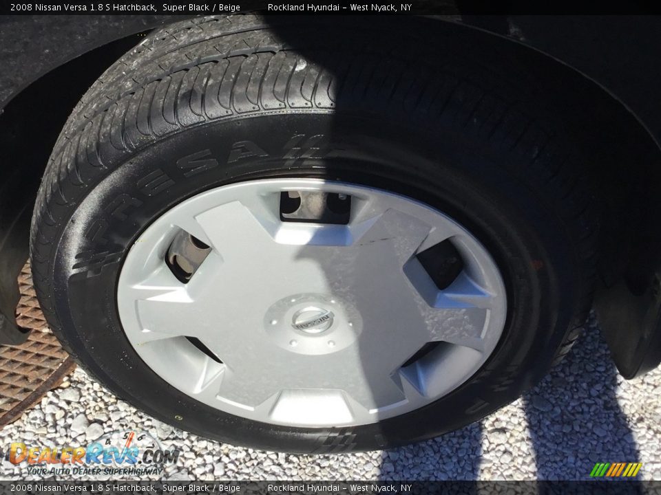 2008 Nissan Versa 1.8 S Hatchback Super Black / Beige Photo #26