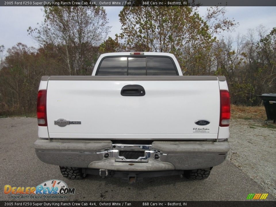 2005 Ford F250 Super Duty King Ranch Crew Cab 4x4 Oxford White / Tan Photo #4