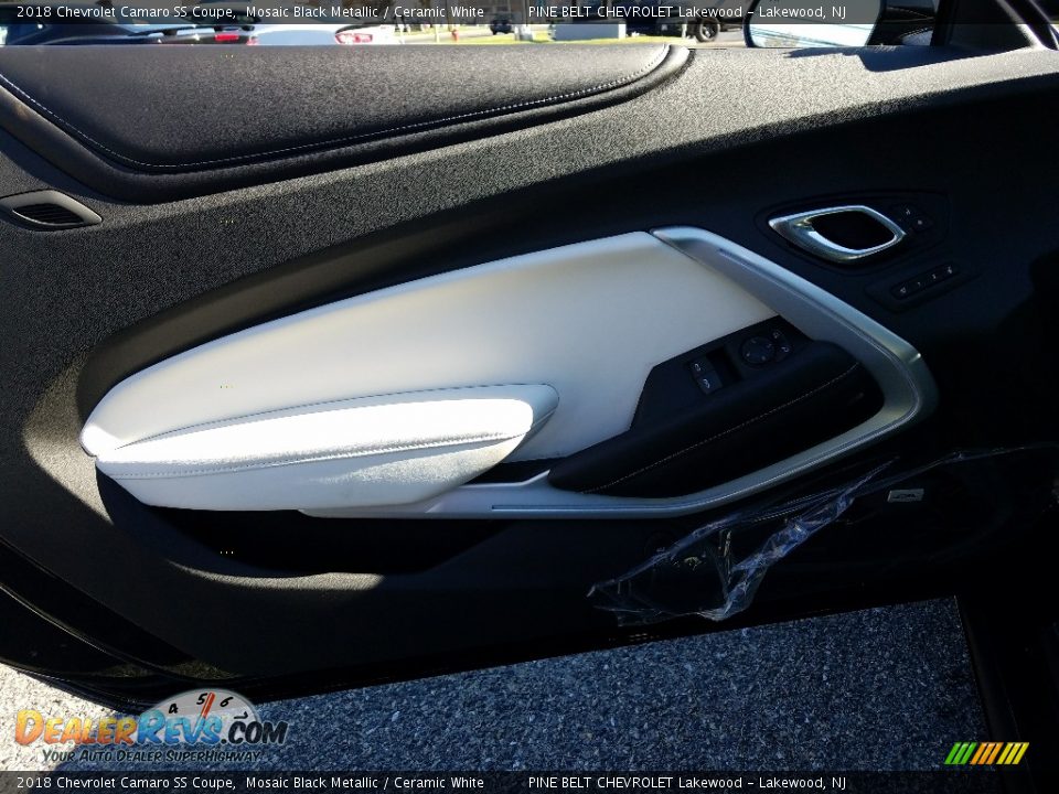 2018 Chevrolet Camaro SS Coupe Mosaic Black Metallic / Ceramic White Photo #7