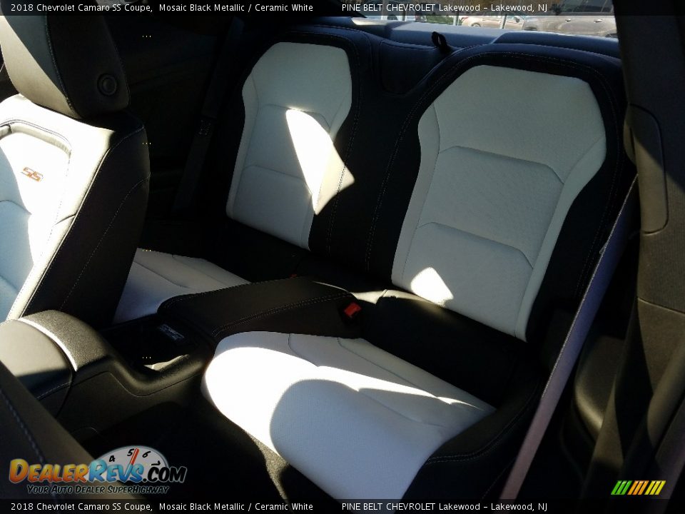 2018 Chevrolet Camaro SS Coupe Mosaic Black Metallic / Ceramic White Photo #9