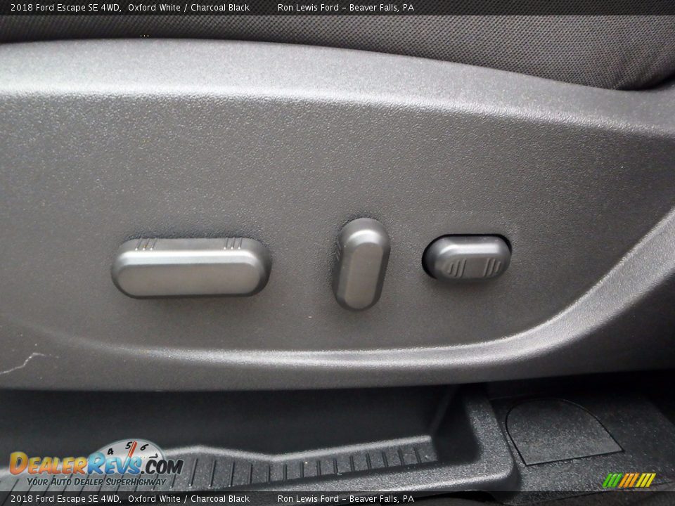 2018 Ford Escape SE 4WD Oxford White / Charcoal Black Photo #16