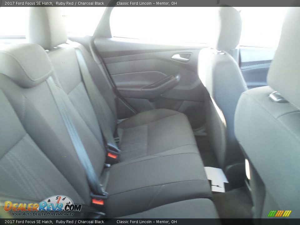 2017 Ford Focus SE Hatch Ruby Red / Charcoal Black Photo #5