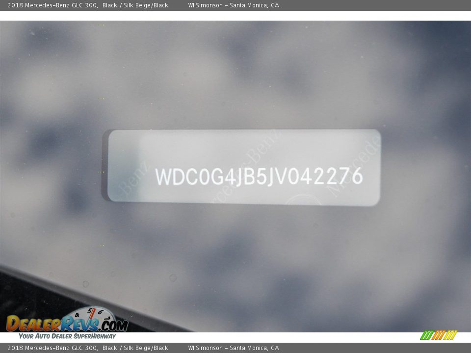 2018 Mercedes-Benz GLC 300 Black / Silk Beige/Black Photo #12
