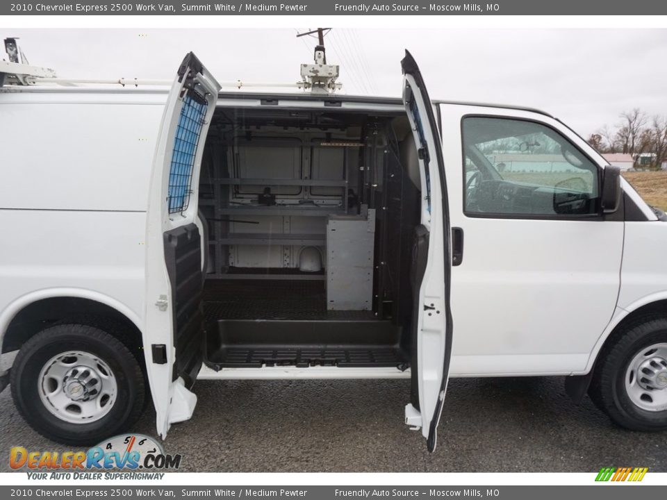 2010 Chevrolet Express 2500 Work Van Summit White / Medium Pewter Photo #10