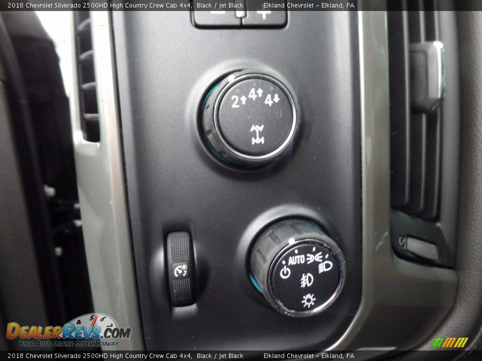 2018 Chevrolet Silverado 2500HD High Country Crew Cab 4x4 Black / Jet Black Photo #26