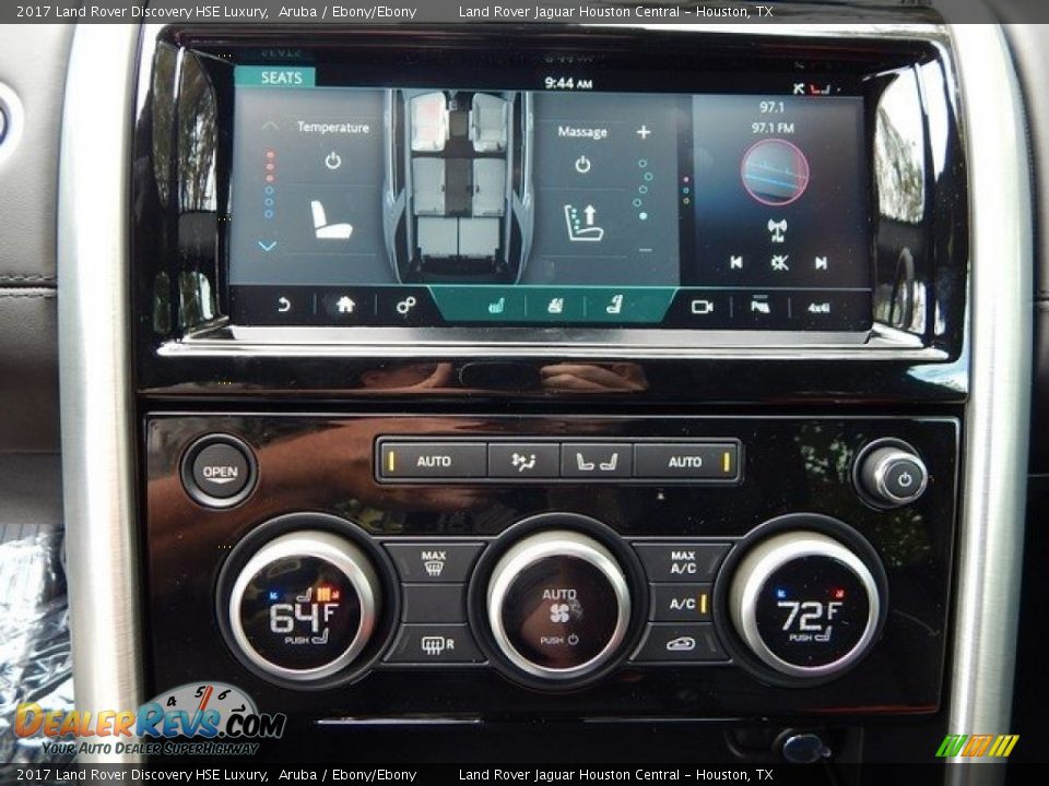 Controls of 2017 Land Rover Discovery HSE Luxury Photo #21