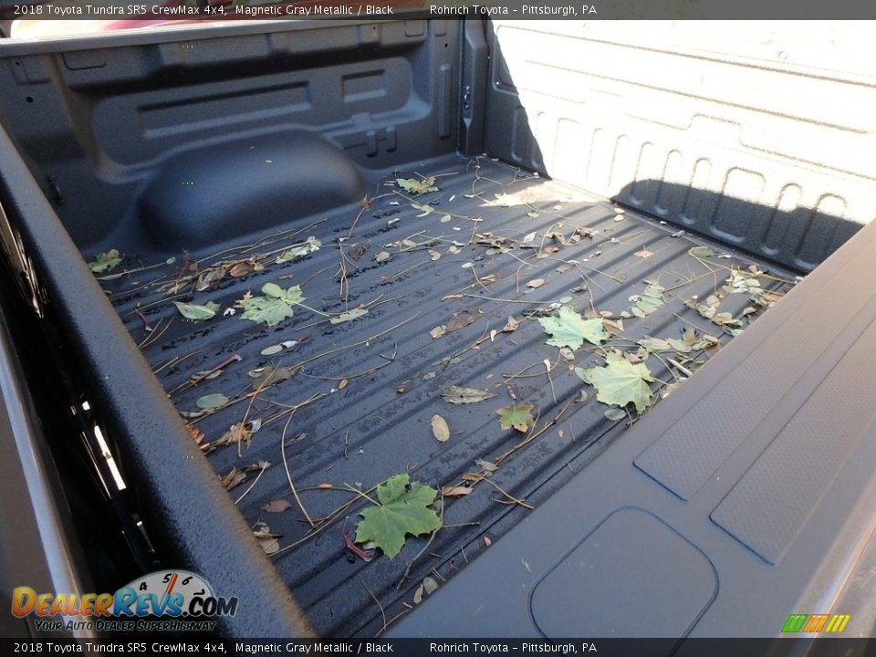 2018 Toyota Tundra SR5 CrewMax 4x4 Magnetic Gray Metallic / Black Photo #15