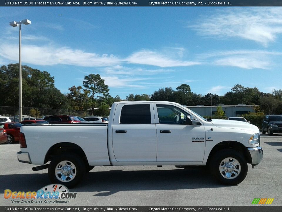 2018 Ram 3500 Tradesman Crew Cab 4x4 Bright White / Black/Diesel Gray Photo #6