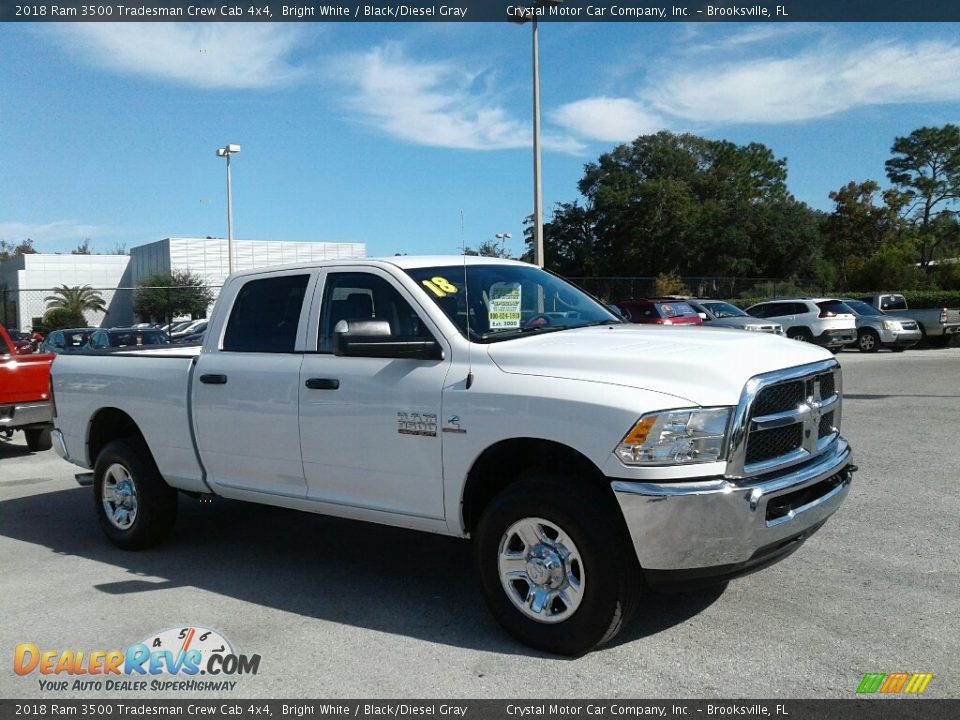 2018 Ram 3500 Tradesman Crew Cab 4x4 Bright White / Black/Diesel Gray Photo #7