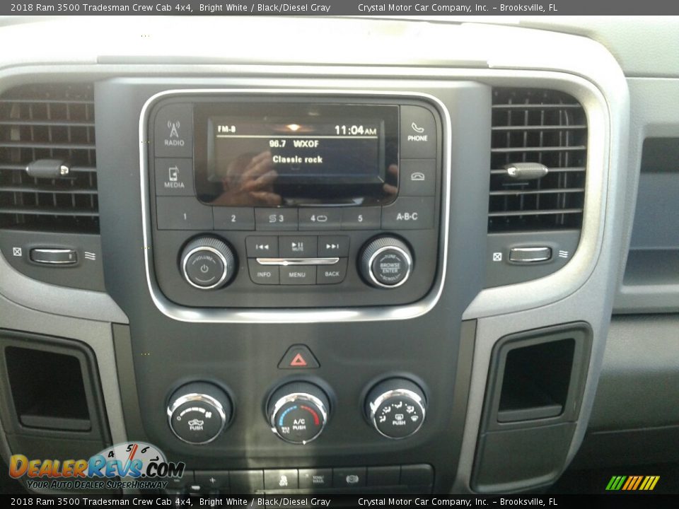 2018 Ram 3500 Tradesman Crew Cab 4x4 Bright White / Black/Diesel Gray Photo #15