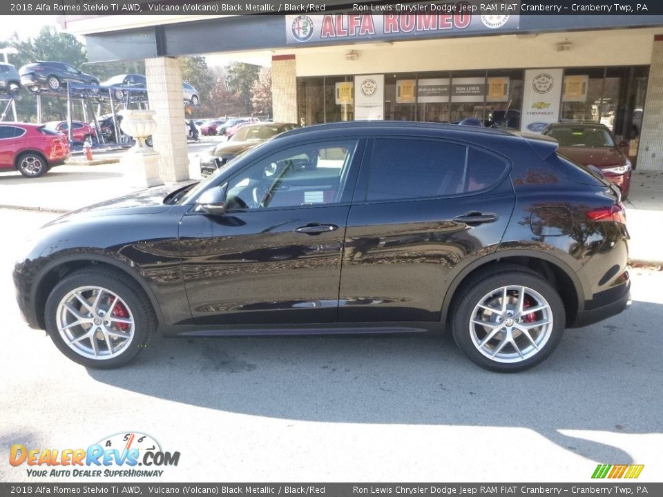 2018 Alfa Romeo Stelvio Ti AWD Vulcano (Volcano) Black Metallic / Black/Red Photo #3