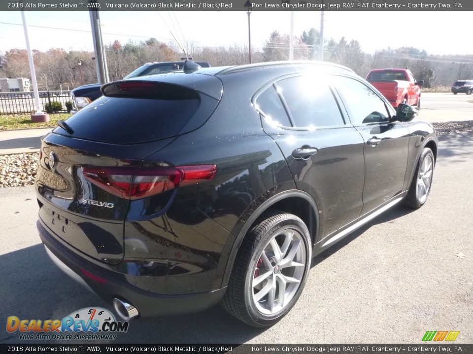 2018 Alfa Romeo Stelvio Ti AWD Vulcano (Volcano) Black Metallic / Black/Red Photo #7