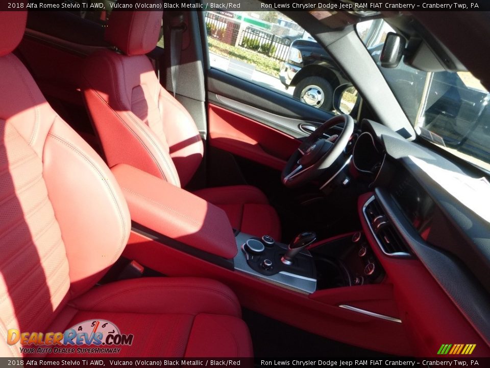 2018 Alfa Romeo Stelvio Ti AWD Vulcano (Volcano) Black Metallic / Black/Red Photo #14