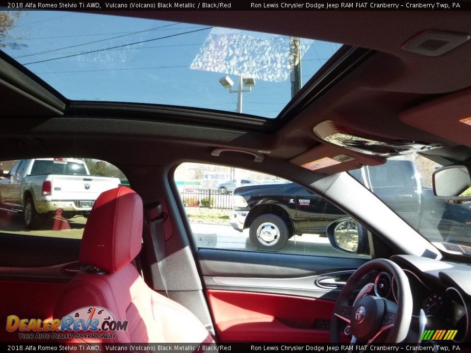 2018 Alfa Romeo Stelvio Ti AWD Vulcano (Volcano) Black Metallic / Black/Red Photo #16