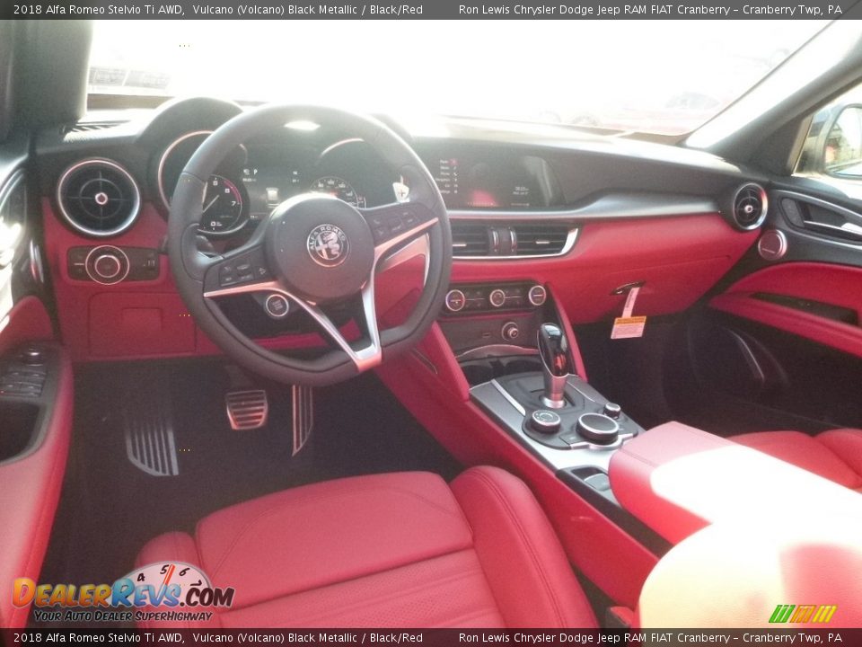 2018 Alfa Romeo Stelvio Ti AWD Vulcano (Volcano) Black Metallic / Black/Red Photo #17
