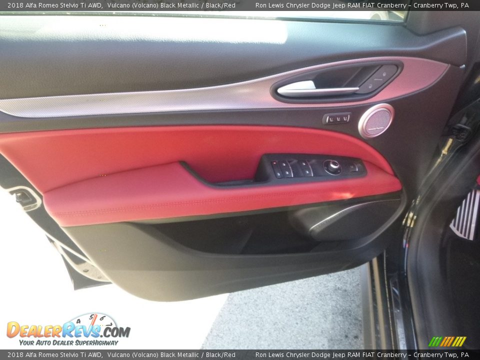 2018 Alfa Romeo Stelvio Ti AWD Vulcano (Volcano) Black Metallic / Black/Red Photo #19