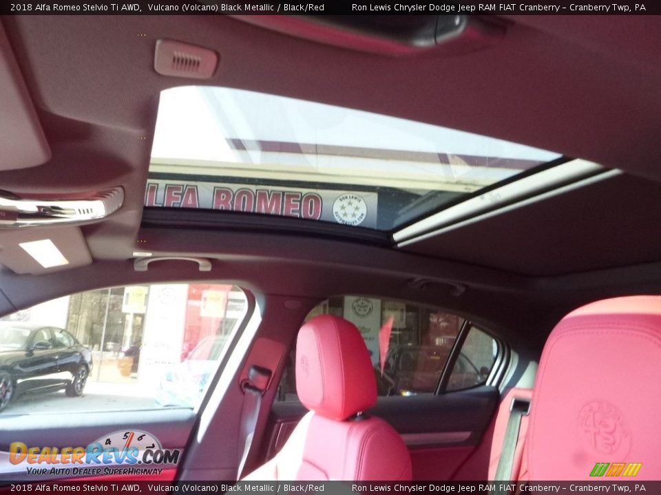 2018 Alfa Romeo Stelvio Ti AWD Vulcano (Volcano) Black Metallic / Black/Red Photo #22